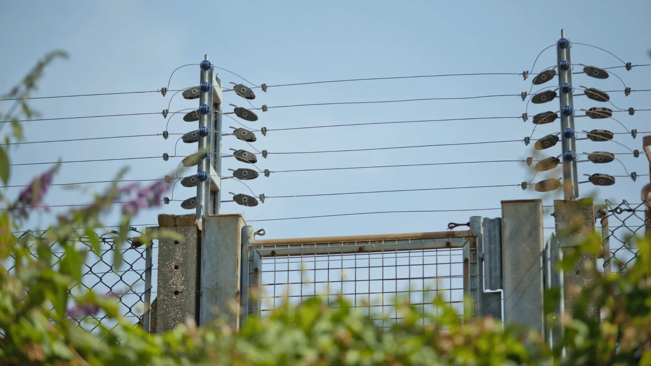 Pros and Cons of an Electric Fence in Uganda - Easy Power Uganda